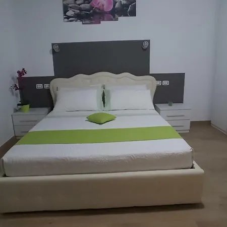 Marla Guest house *